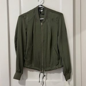 3/$30 ✨ H&M Silky Olive Green Bomber Jacket